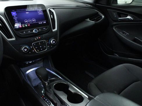 Used 2023 Chevrolet Malibu LT image 24