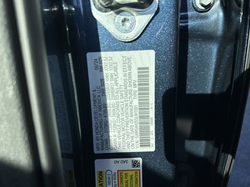 Used 2025 Honda CR-V LX image 35