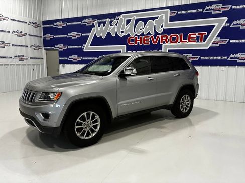 Used 2015 Jeep Grand Cherokee Limited RWD image 3