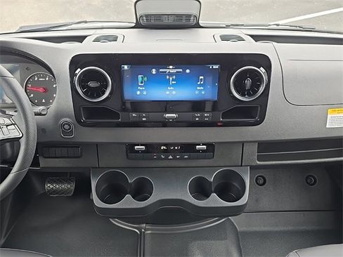 New 2025 Mercedes-Benz Sprinter 2500 image 17