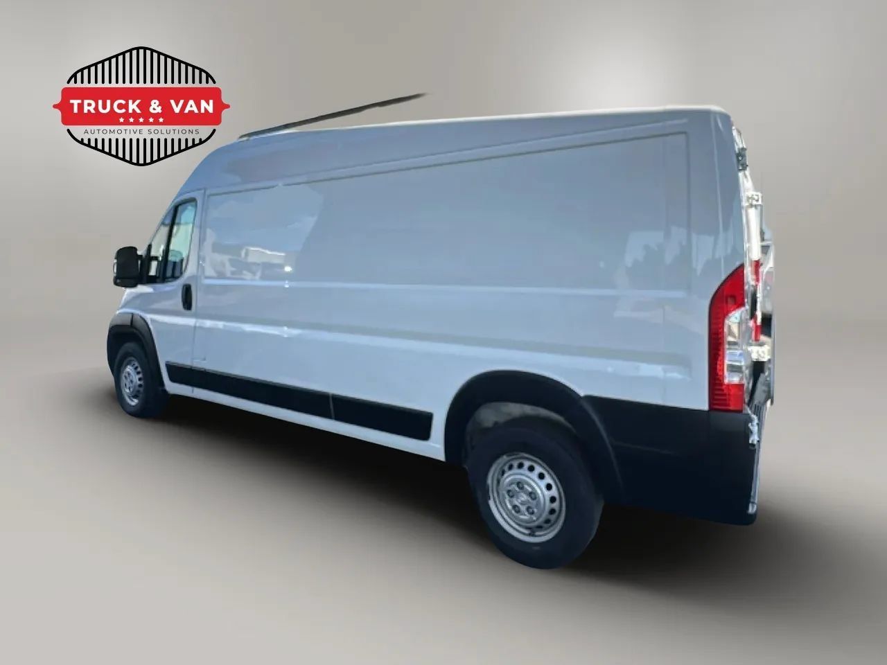 Used 2025 RAM ProMaster 3500 FWD image 4