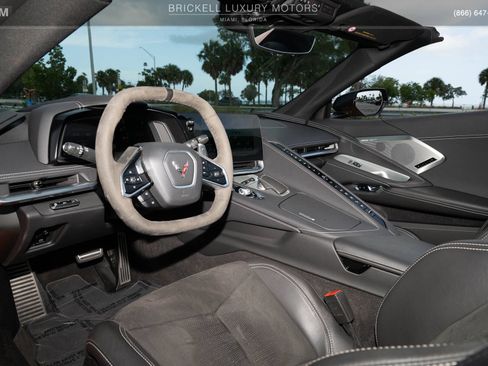 Used 2023 Chevrolet Corvette Stingray Preferred Conv w/ Z51 Performance Package RWD image 9