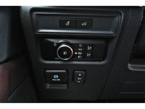 Used 2023 Ford Expedition Max Limited AWD/4WD image 19