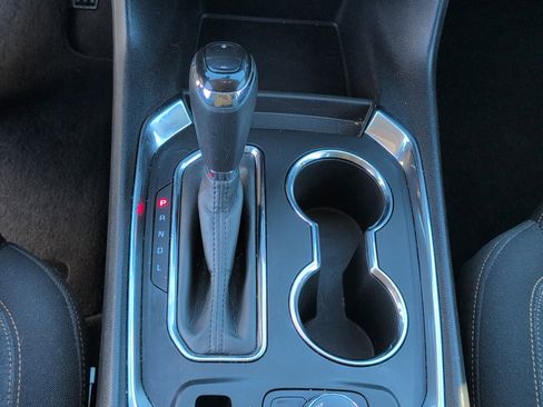 Used 2020 Chevrolet Traverse LS image 21