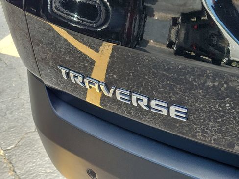 Used 2019 Chevrolet Traverse LT w/ LT Premium Package FWD image 7