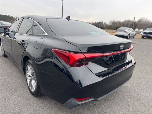 Used 2019 Toyota Avalon XLE w/ All Weather Liner Package image 19
