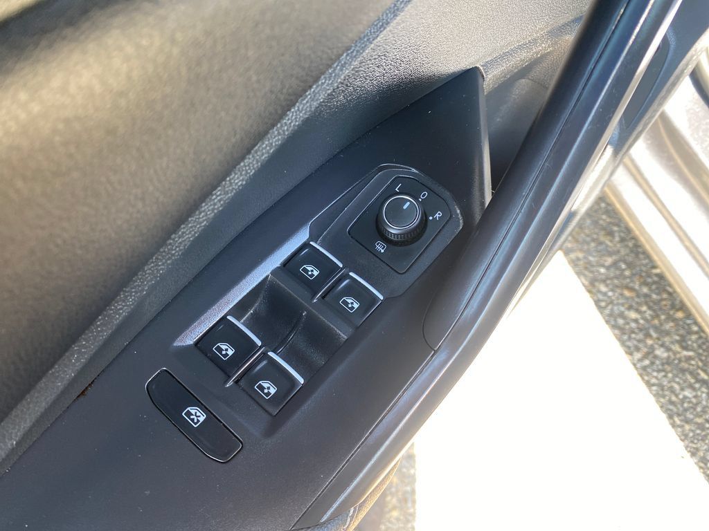 Used 2025 Volkswagen Jetta S FWD image 13
