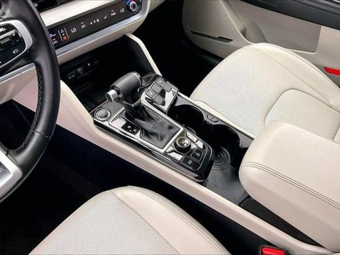 Used 2023 Kia Sportage EX FWD image 15