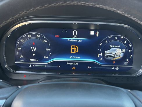 Certified 2022 Chevrolet Suburban Z71 AWD/4WD image 33