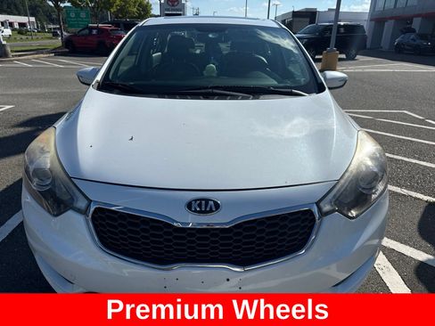 Used 2015 Kia Forte EX w/ Premium Package FWD image 1