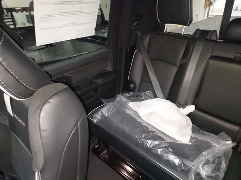 New 2026 RAM 2500 Laramie AWD/4WD image 12