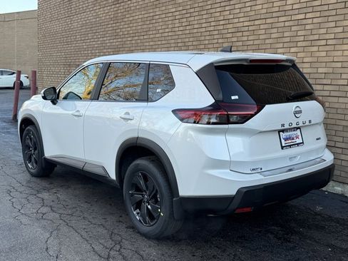New 2026 Nissan Rogue SV w/ Cold Weather Package image 25