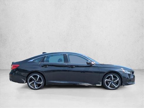 Used 2022 Honda Accord Sport image 4