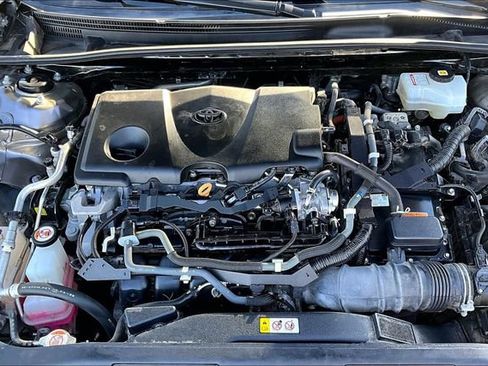 Used 2022 Toyota Camry SE image 27