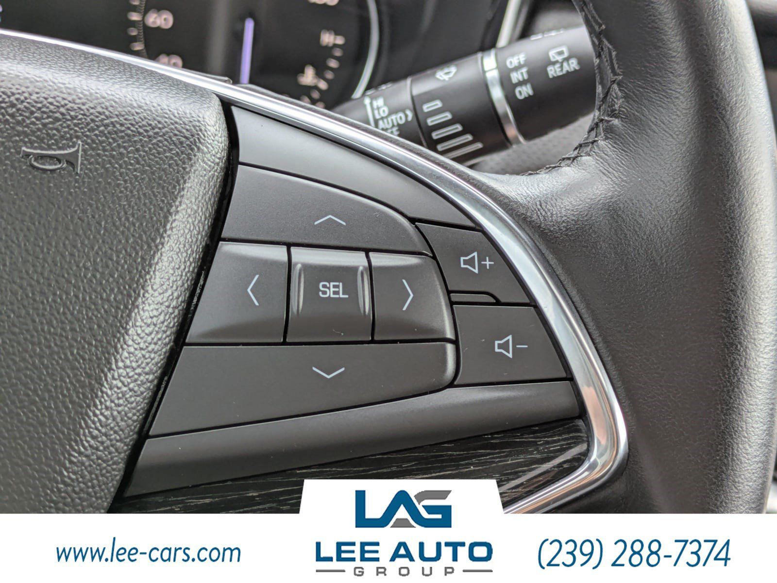 Used 2020 Cadillac XT5 Premium Luxury FWD image 22