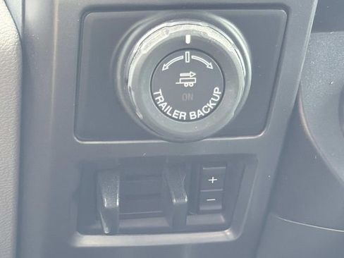 Used 2019 Ford F150 XLT w/ Equipment Group 302A Luxury AWD/4WD image 27