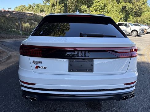 Used 2023 Audi SQ8 Prestige image 6