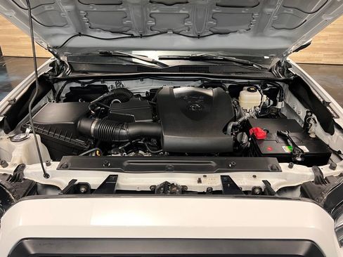 Used 2023 Toyota Tacoma TRD Off-Road w/ TRD Premium Off Road Package image 19