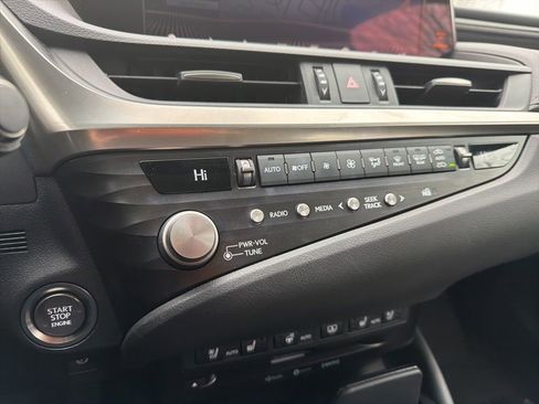 Used 2021 Lexus ES 350 Luxury image 32