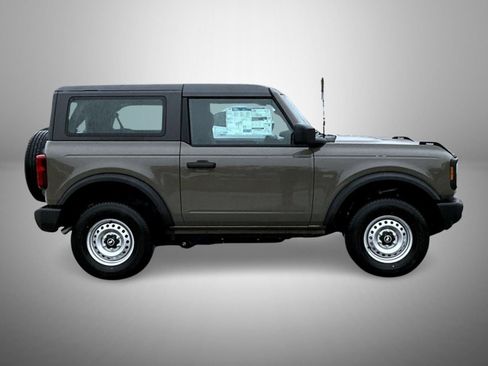 New 2026 Ford Bronco 2-Door AWD/4WD image 4