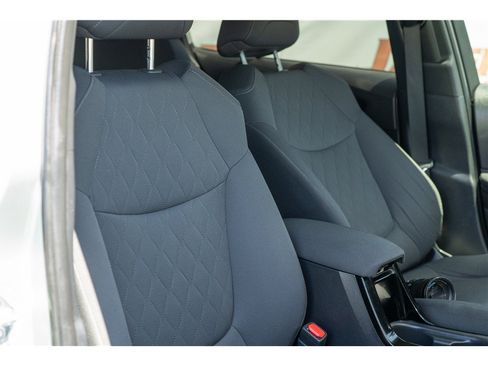 Used 2022 Toyota Corolla LE w/ Carpet Mat Package (TMS) FWD image 38