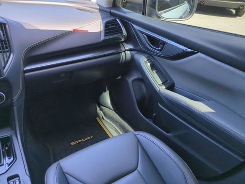 Used 2022 Subaru Crosstrek 2.5i Sport w/ Moonroof Package image 17