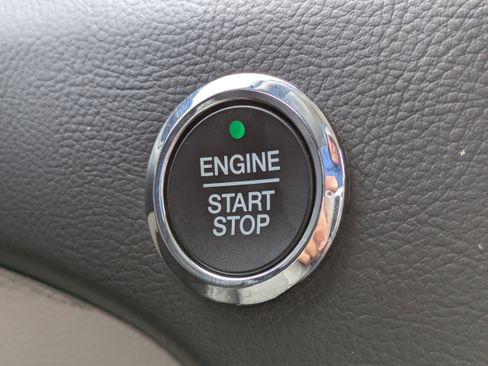 Used 2024 Ford Edge Titanium w/ Titanium Elite Package image 30