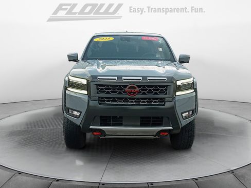 Used 2025 Nissan Frontier PRO-4X w/ Pro Convenience Package AWD/4WD image 2