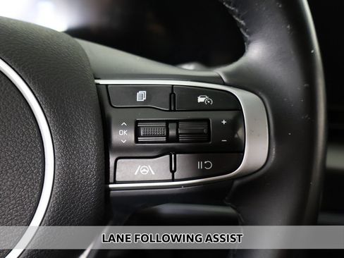 Used 2023 Kia Sportage EX FWD image 4