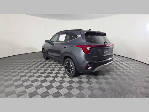 Used 2024 Kia Seltos EX FWD image 43