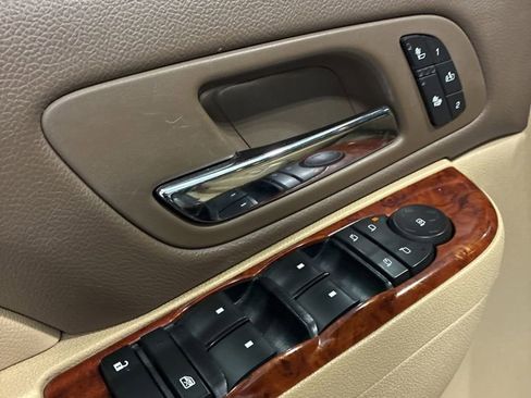 Used 2011 Chevrolet Tahoe LT AWD/4WD image 14