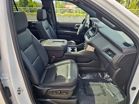 Used 2023 Chevrolet Tahoe Z71 w/ Luxury Package AWD/4WD image 11