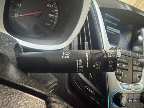 Used 2012 Chevrolet Equinox LT w/ Driver Convenience Package image 23