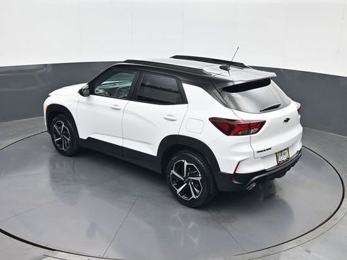 Certified 2023 Chevrolet TrailBlazer RS w/ Sun and Liftgate Package FWD image 19