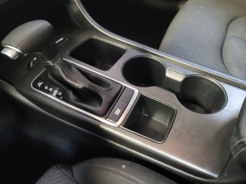 Used 2018 Kia Optima LX FWD image 26