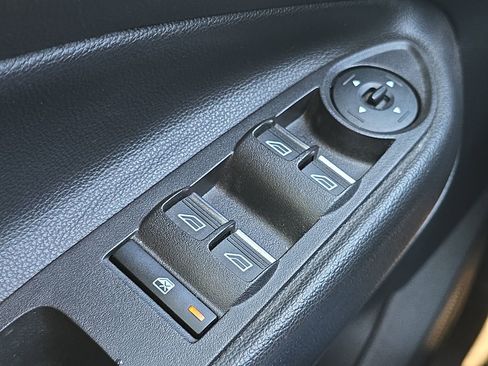 Used 2019 Ford Escape SEL image 13