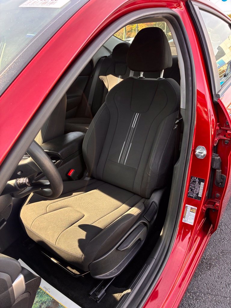Used 2024 Hyundai Elantra SEL FWD image 17