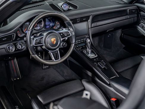 Used 2017 Porsche 911 Turbo S AWD/4WD image 28