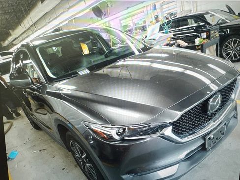 Used 2017 MAZDA CX-5 Grand Touring w/ Premium Package AWD/4WD image 3