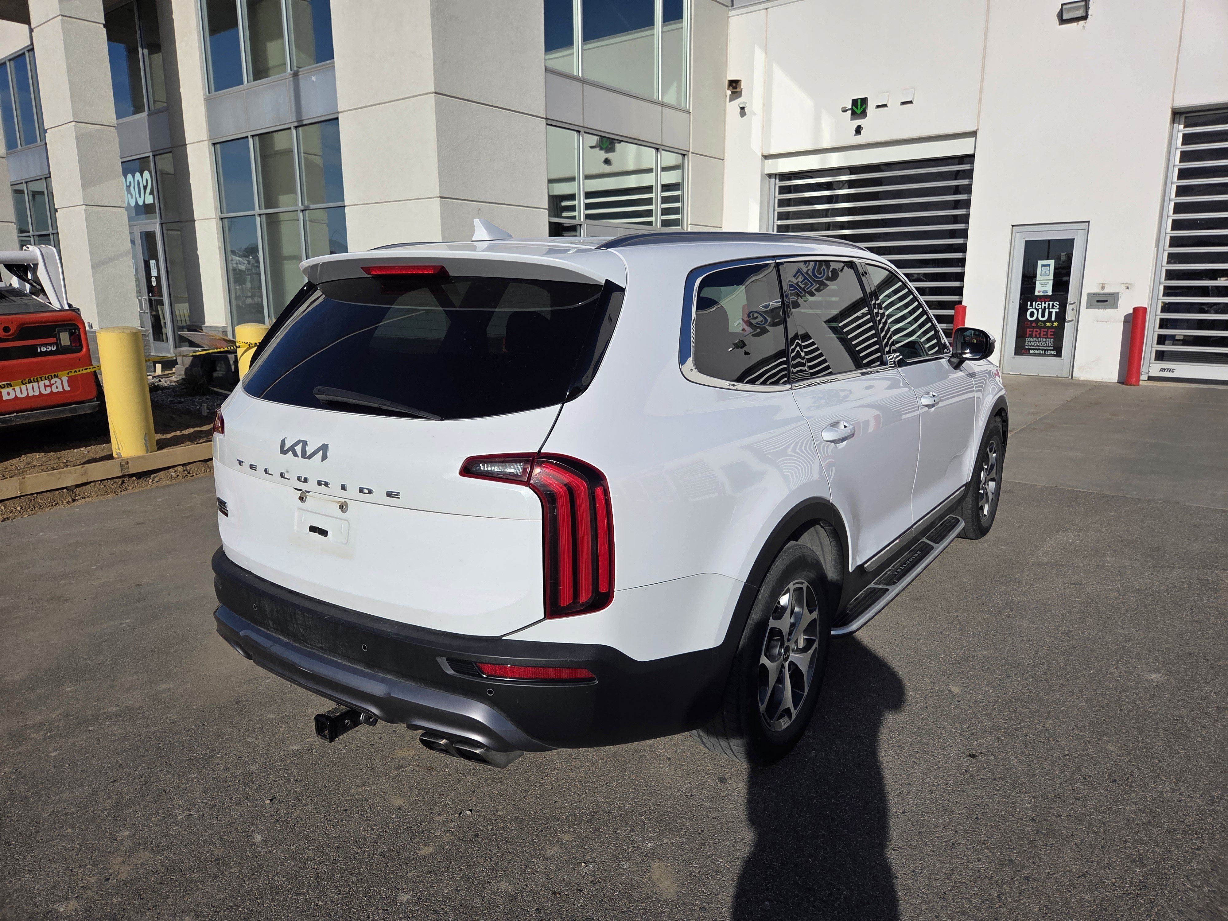 Used 2022 Kia Telluride EX AWD/4WD image 5