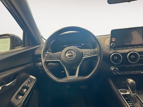Used 2025 Nissan Sentra SR FWD image 12