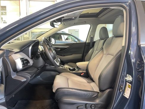 Used 2024 Subaru Outback Limited AWD/4WD image 8
