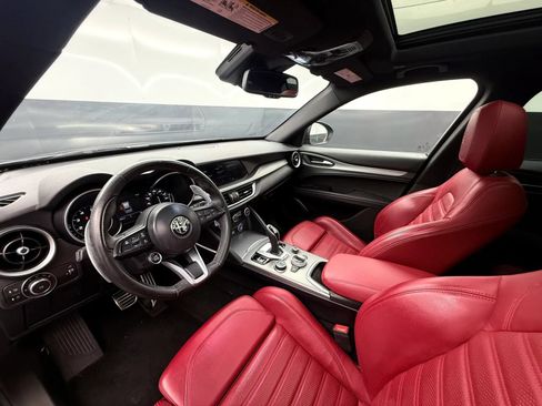 Used 2023 Alfa Romeo Stelvio Veloce AWD/4WD image 69