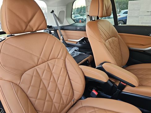 New 2026 BMW X7 xDrive40i image 12