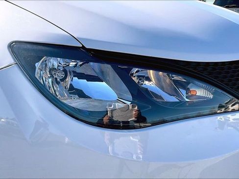 Used 2024 Chrysler Voyager LX image 30