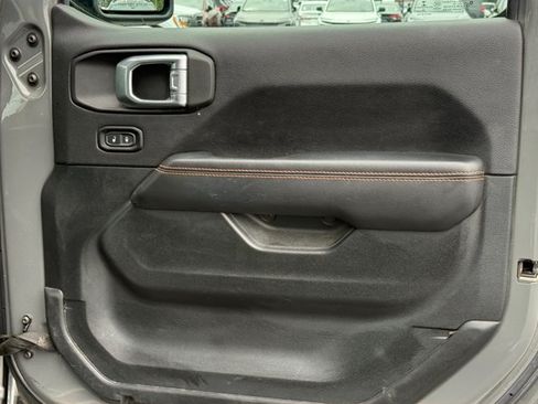 Used 2020 Jeep Gladiator Mojave AWD/4WD image 24