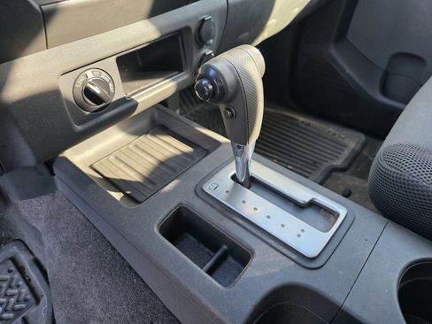 Used 2005 Nissan Xterra S w/ (P01) Power Pkg image 11