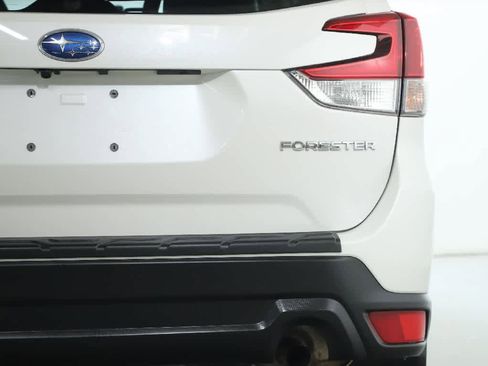 Certified 2023 Subaru Forester Premium image 48