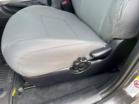 Used 2019 Toyota Tacoma SR5 image 24