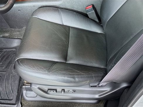 Used 2013 Chevrolet Avalanche LTZ image 21